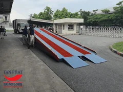Cầu dẫn xe nâng lưới grating chống trượt
